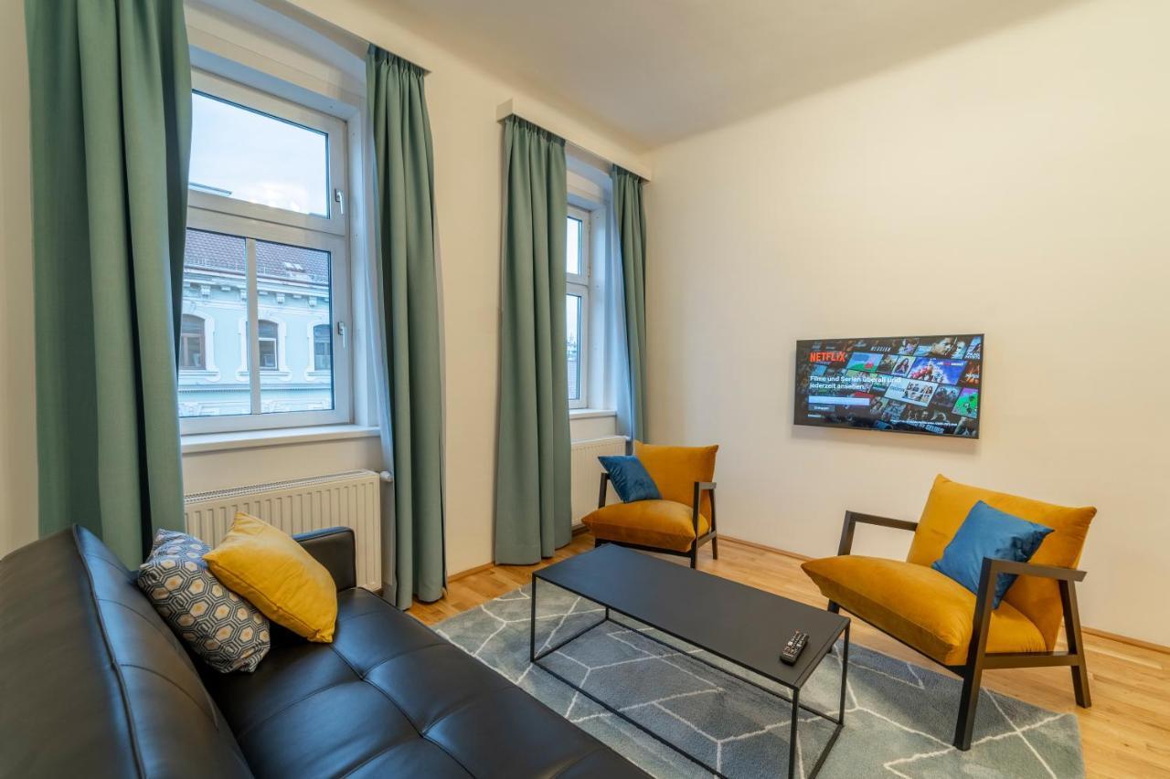Apartamento Josef's I Maxi I Near Uno, Vic